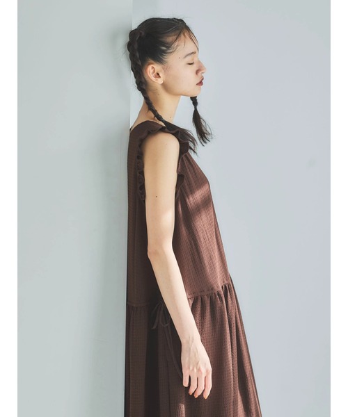 ESCAR（エスカー）の「■ESCAR ドロストギャザーワンピース（ワンピース・レディース・ブラウン/ブラック・FREE）」の5枚目の写真