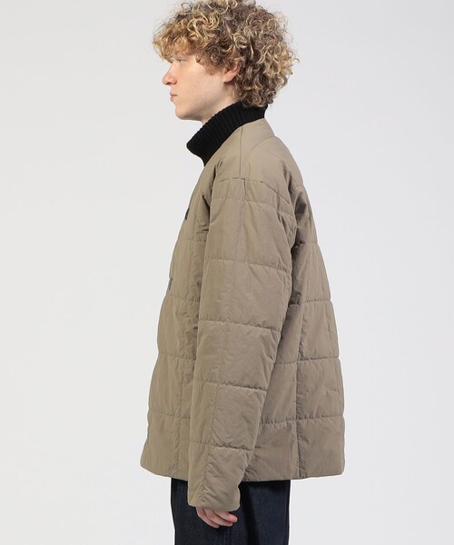 STUDIO NICHOLSON(スタジオニコルソン)の「■STUDIO NICHOLSON WADDED JACKET ナイロン ジャケット(ブルゾン・メンズ・ベージュ・L)」の4枚目の写真
