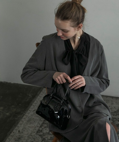 BONLECILL noir（ボンルシールノワール）の「【BONLECILL noir】2way ボリュームスリーブ ボウタイギャザーブラウス（シャツ/ブラウス・レディース・ブルー/オフホワイト/ブラック/ネイビー・FREE）」の19枚目の写真