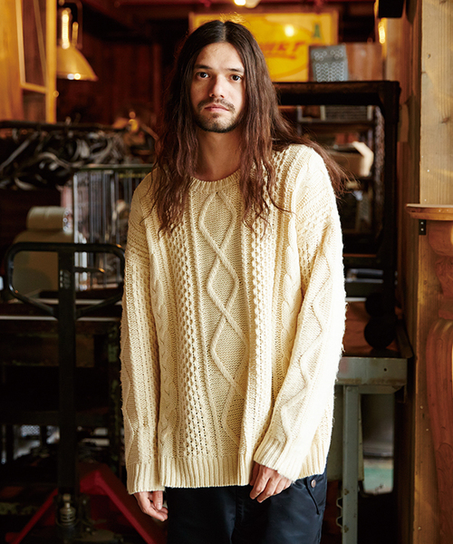 glamb（グラム）の「Calvin knit（ニット/セーター・メンズ・ブラック/グレー/ホワイト・2/1/4/3）」の2枚目の写真