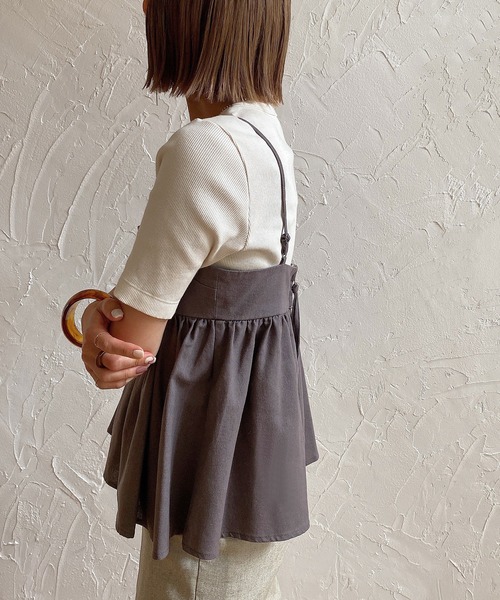 JUNOAH(ジュノア)の「リネン混キャミソールトップス(キャミソール・レディース・ブラック/アイボリー/モカ/チャコール/グレイッシュベージュ・MEDIUM/LARGE/X-LARGE)」の9枚目の写真