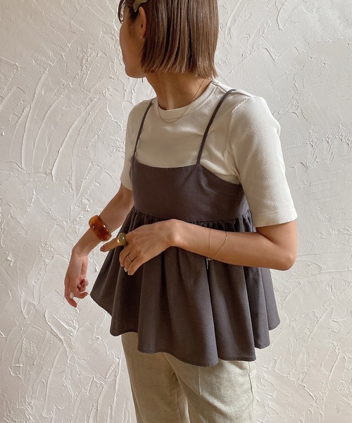 JUNOAH(ジュノア)の「リネン混キャミソールトップス(キャミソール・レディース・ブラック/アイボリー/モカ/チャコール/グレイッシュベージュ・MEDIUM/LARGE/X-LARGE)」の7枚目の写真