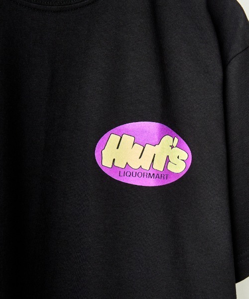 HUF（ハフ）の「[HUF/ハフ] LIQUORMART バックプリントショートスリーブTシャツ（Tシャツ/カットソー）」 WEAR