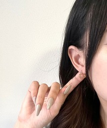 デザイン性のあるハートピアス