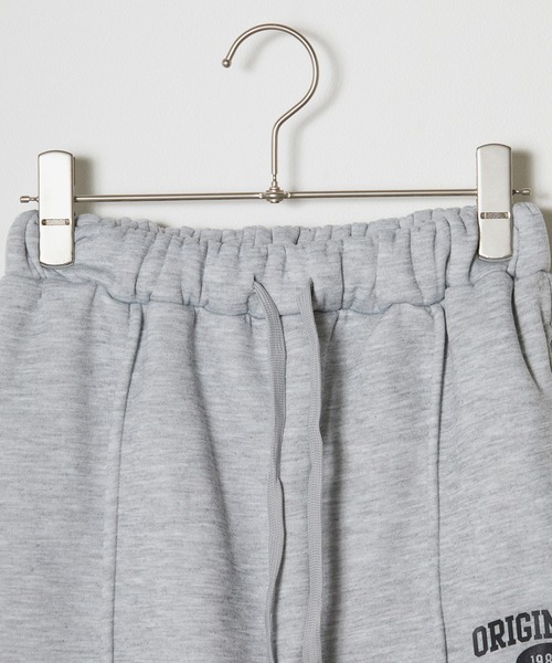 Chick（チック）の「スタンドネックスウェット セットアップ（スウェット・レディース・ブラック/グレー・M/L/XL）」の8枚目の写真