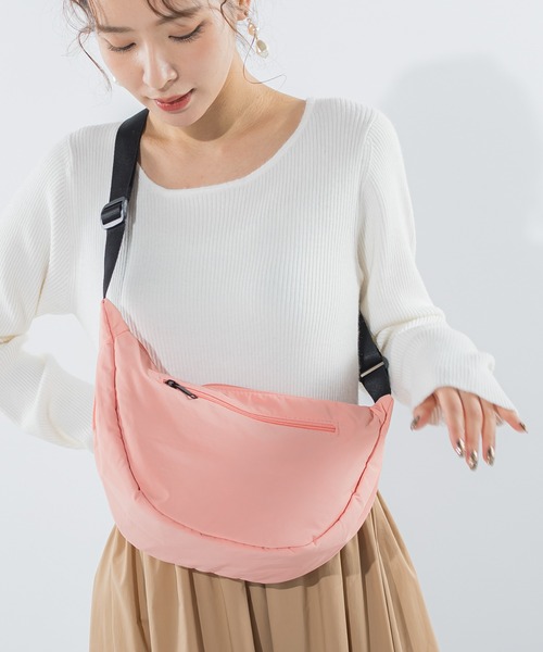 VICKY（ビッキー）の「【アクティブなお出かけに】防水防汚ショルダーボディBAG（ショルダーバッグ・レディース・グレー/オフホワイト/ブラック/パープル/イエロー/ピンク・FREE）」の6枚目の写真