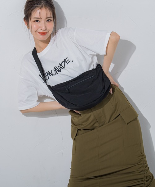 VICKY（ビッキー）の「【アクティブなお出かけに】防水防汚ショルダーボディBAG（ショルダーバッグ・レディース・グレー/オフホワイト/ブラック/パープル/イエロー/ピンク・FREE）」の14枚目の写真