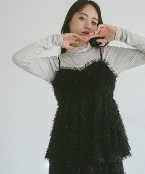 VANNIE U（ヴァニーユー）の「ラメフェザーキャミビスチェ（キャミソール・レディース・アイボリー/ブラック/ピンク/グレー/レッド・FREE）」の16枚目の写真