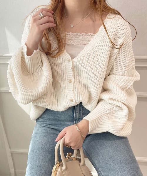 apres jour（アプレジュール）の「スカラップVネックカーディガン【ZOZOTOWN限定アイテム】（カーディガン/ボレロ・レディース・グレイッシュベージュ/ブラック/ライトピンク/オフホワイト・フリー/X-LARGE）」の9枚目の写真