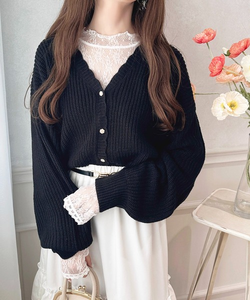 apres jour（アプレジュール）の「スカラップVネックカーディガン【ZOZOTOWN限定アイテム】（カーディガン/ボレロ・レディース・グレイッシュベージュ/ブラック/ライトピンク/オフホワイト・フリー/X-LARGE）」の20枚目の写真