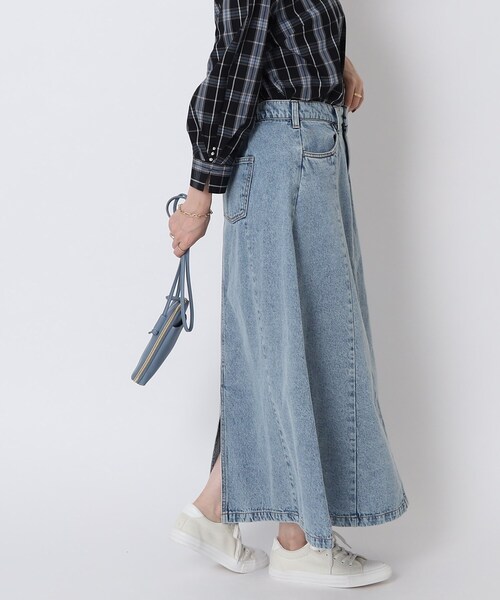 Cutie Blonde（キューティーブロンド）の「◆大人カジュアルに着こなせる デニムフレア ロングスカート（デニムスカート・レディース・ネイビー/ブルー/ブラック・02/01/03）」の11枚目の写真