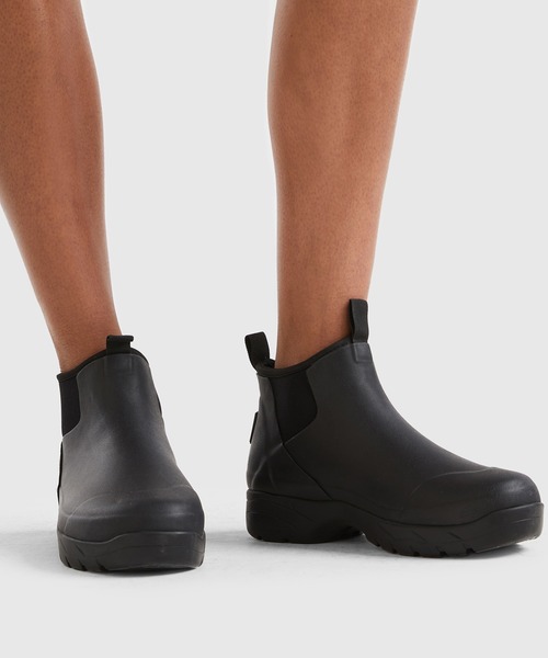 BENETTON (UNITED COLORS OF BENETTON)(ベネトンユナイテッドカラーズオブベネトン)の「サイドゴアショートブーツ・ユニセックス(ブーツ・メンズ・ブラック・38/41/39/37/40/42)」の7枚目の写真