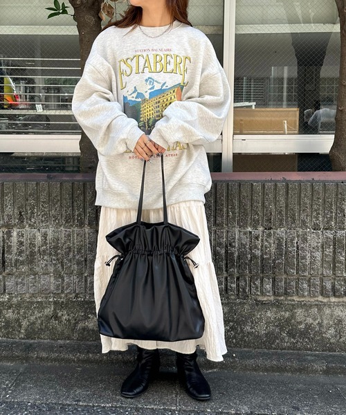 DISCOAT（ディスコート）の「【大容量/WEB限定】ドローコードサイドギャザートートバッグ《マチ付き》（トートバッグ・レディース・ブラック/ベージュ/シルバー・FREE）」の6枚目の写真