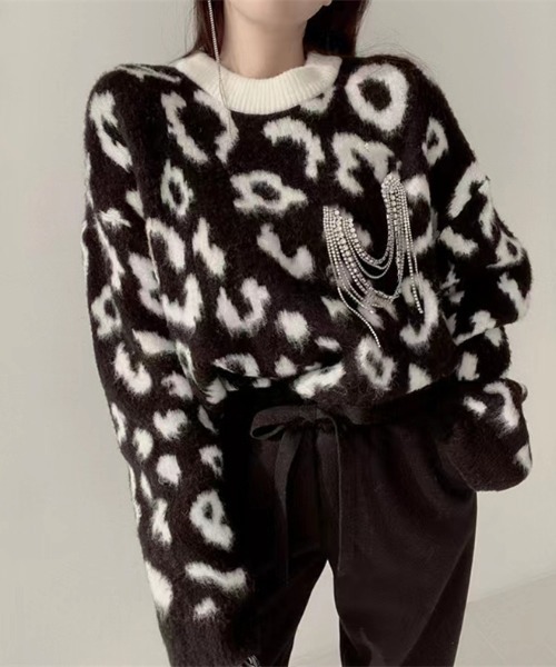 LAC-VERT（ラック・ヴェール）の「レオパード/アニマル柄起毛ニット（ニット/セーター・レディース・ベージュ/カーキ/イエロー/ブラック・FREE）」の9枚目の写真