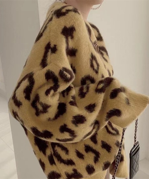 LAC-VERT（ラック・ヴェール）の「レオパード/アニマル柄起毛ニット（ニット/セーター・レディース・ベージュ/カーキ/イエロー/ブラック・FREE）」の19枚目の写真