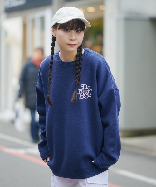 SPINNS（スピンズ）の「バックロゴデザイン 12Gビッグジャガードニット