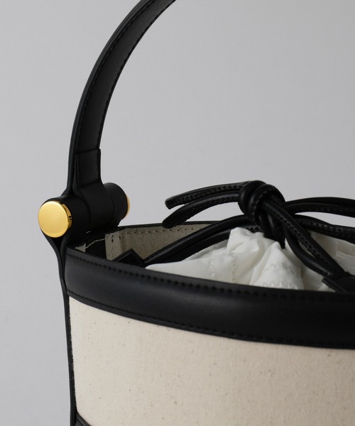 ROPE'（ロペ）の「Anna Canvas Bag （アンナ キャンバス バッグ）【ポーチ付き】【メディア掲載】（ハンドバッグ・レディース・ホワイト/ブラック・FREE）」の16枚目の写真