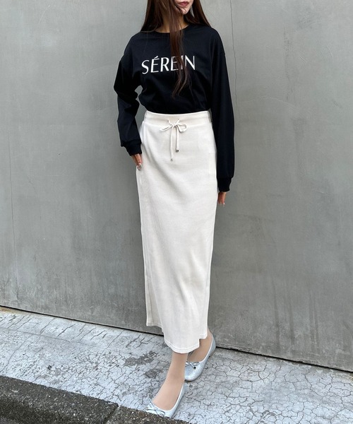 INGNI（イング）の「1段シンプルロゴロングTシャツ（Tシャツ/カットソー・レディース・ホワイト×ブラック/ブラック×ホワイト・M）」の12枚目の写真