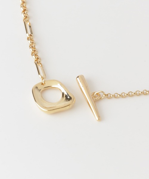 URBAN RESEARCH ROSSO WOMEN（アーバンリサーチ　ロッソ）の「チェーンY字ネックレス（ネックレス・レディース・ゴールド・FREE）」の6枚目の写真