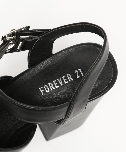 FOREVER 21(フォーエバー トゥエンティーワン)の「【2024SS】ストームヒールサンダル(サンダル・レディース・ホワイト/ブラック・SMALL/MEDIUM/LARGE)」の12枚目の写真