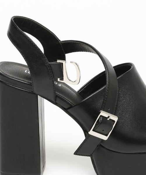 FOREVER 21(フォーエバー トゥエンティーワン)の「【2024SS】ストームヒールサンダル(サンダル・レディース・ホワイト/ブラック・SMALL/MEDIUM/LARGE)」の14枚目の写真