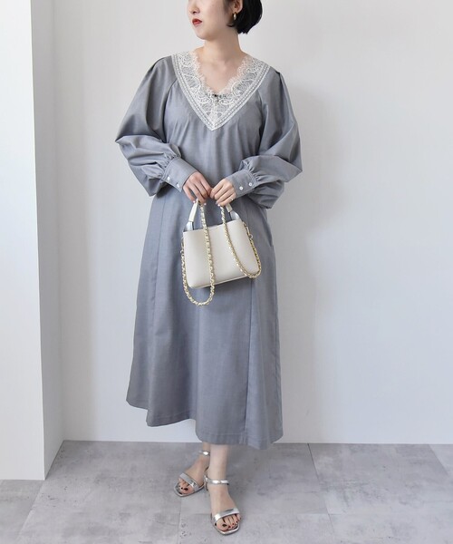 quaranciel(カランシエル)の「quaranciel:〈手洗い可能〉ウーステッド レース コンシャス ワンピース(ワンピース・レディース・ネイビー/ライトグレー・ONE SIZE)」の15枚目の写真