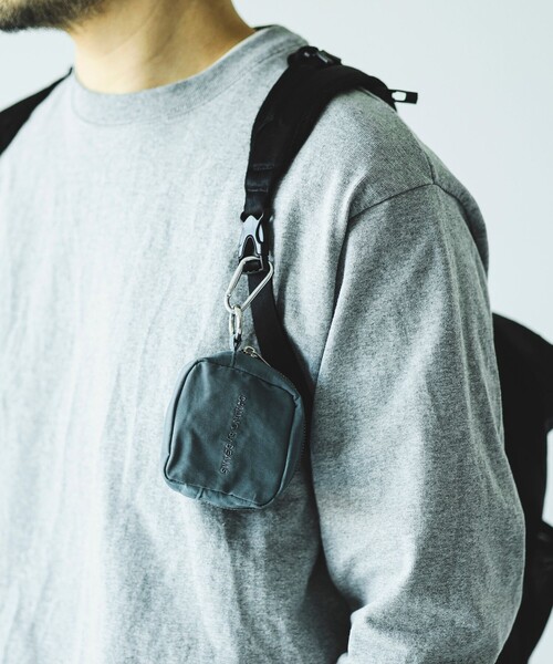 B:MING by BEAMS（ビーミングバイビームス）の「B:MING by BEAMS / スクエア ポーチ M（ポーチ・メンズ・レッド/カーキ/グリーン/ブルー系その他/ブラック・ONE SIZE）」の4枚目の写真