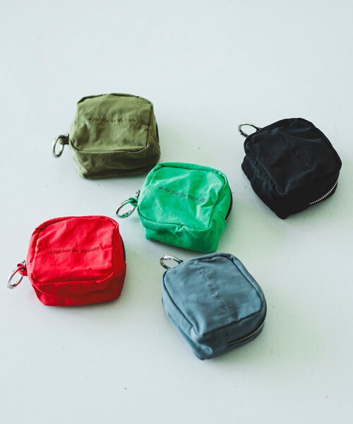 B:MING by BEAMS（ビーミングバイビームス）の「B:MING by BEAMS / スクエア ポーチ M（ポーチ・メンズ・レッド/カーキ/グリーン/ブルー系その他/ブラック・ONE SIZE）」の6枚目の写真