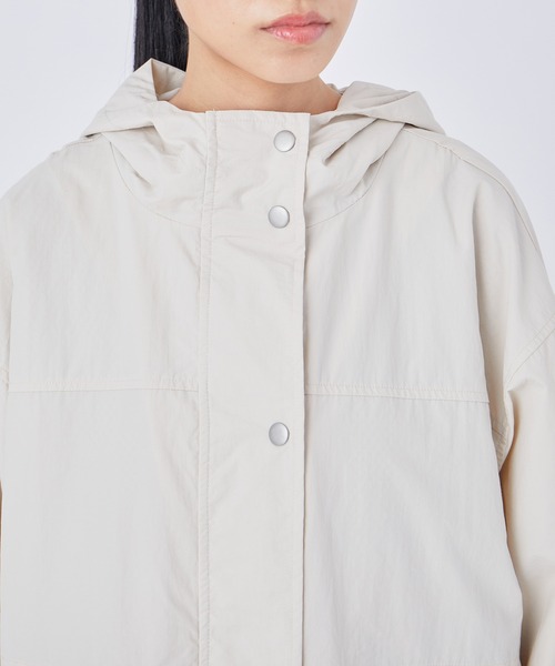 NERGY（ナージー）の「フード付きシャツロングコート（その他アウター・レディース・ブラック/グリーン/キナリ・M）」の20枚目の写真