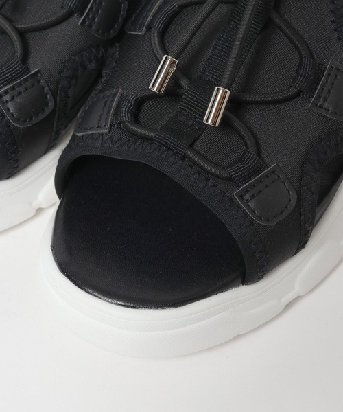GLOBAL WORK（グローバルワーク）の「アソート厚底サンダル/110733（サンダル・キッズ・ブラック系9/ブラック系・24cm/23cm/22cm/21cm）」の5枚目の写真