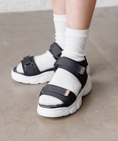 GLOBAL WORK（グローバルワーク）の「アソート厚底サンダル/110733（サンダル・キッズ・ブラック系9/ブラック系・24cm/23cm/22cm/21cm）」の21枚目の写真