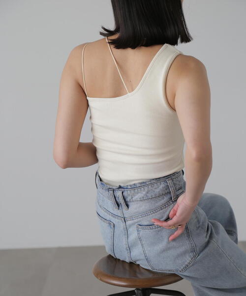 FREE'S MART（フリーズマート）の「◆ワンショルダーカップ付きテレコタンク(カップ取り外し可)（タンクトップ・レディース・ブラック/ブルー/ホワイト・FREE）」の16枚目の写真