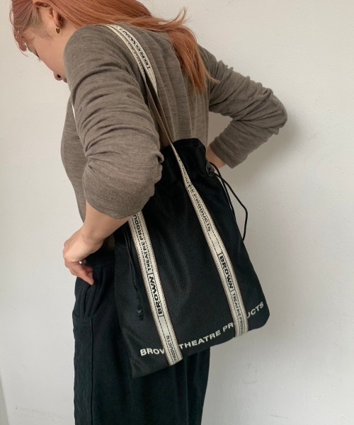 THEATRE PRODUCTS（シアタープロダクツ）の「BROWNテープメッシュトートバッグ（トートバッグ・レディース・ブラック/ベージュ・FREE）」の3枚目の写真