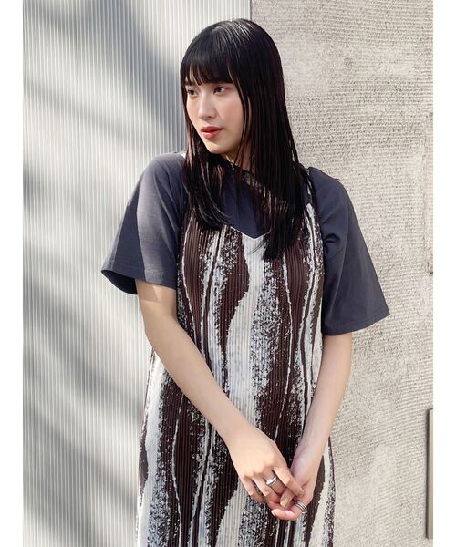MURUA（ムルーア）の「【WEB限定】Beautiful flower Tシャツ（Tシャツ/カットソー・レディース・グレー/ブルー/ホワイト/ピンク・FREE）」の6枚目の写真