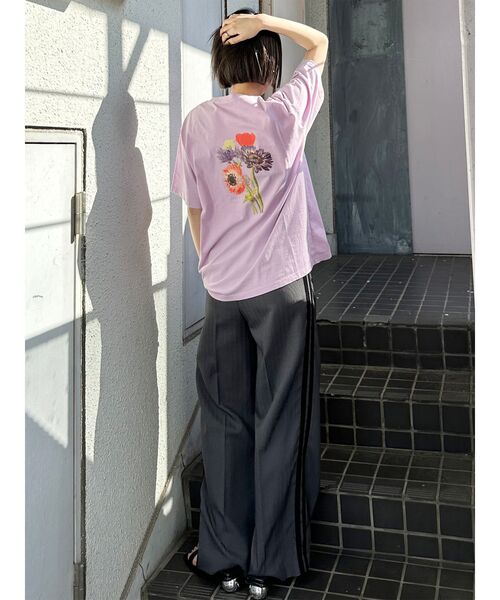 MURUA（ムルーア）の「【WEB限定】Beautiful flower Tシャツ（Tシャツ/カットソー・レディース・グレー/ブルー/ホワイト/ピンク・FREE）」の21枚目の写真