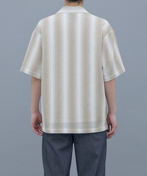 UNITED TOKYO（ユナイテッドトウキョウ）の「ラッセルアソートオープンカラーシャツ（シャツ/ブラウス・メンズ・ベージュ/ネイビー・1/2）」の21枚目の写真