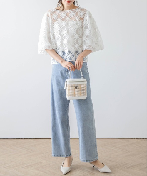La-gemme(ラジェム)の「2way花柄シアートップス(シャツ/ブラウス・レディース・ブラック/ホワイト・フリー)」の3枚目の写真