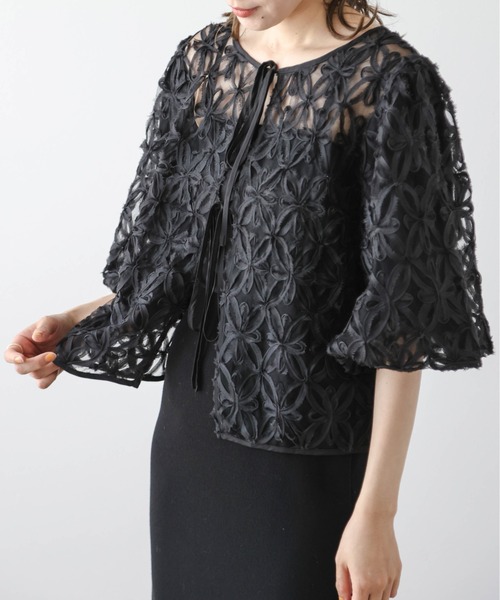 La-gemme(ラジェム)の「2way花柄シアートップス(シャツ/ブラウス・レディース・ブラック/ホワイト・フリー)」の15枚目の写真
