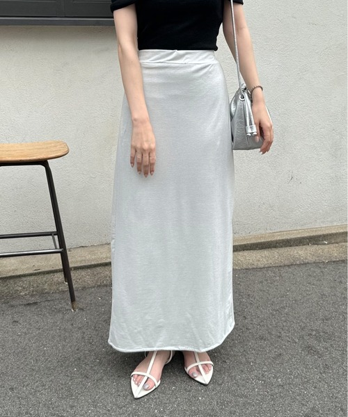LE MORE(リモア)の「ナローラメスカート(スカート・レディース・ブラック/ホワイト・FREE)」の12枚目の写真