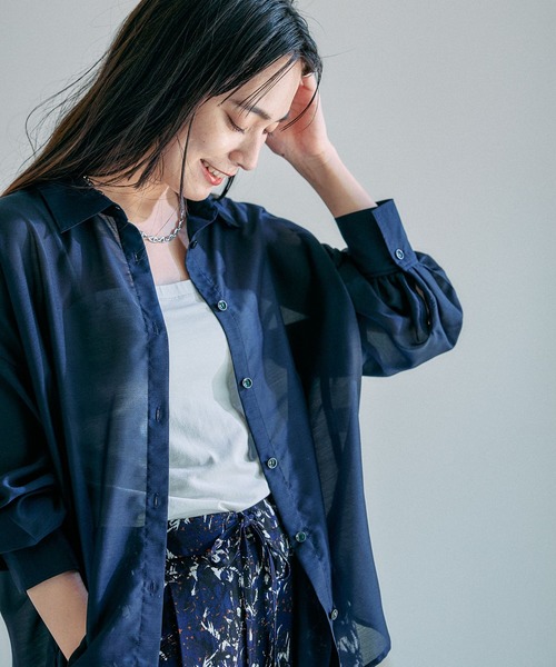 Elura（エルーラ）の「アイロンいらずセミシアシャツ/135291（シャツ/ブラウス・レディース・ブラウン系その他/ブルー/ネイビー・LARGE/MEDIUM）」の3枚目の写真