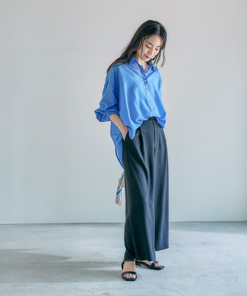 Elura（エルーラ）の「アイロンいらずセミシアシャツ/135291（シャツ/ブラウス・レディース・ブラウン系その他/ブルー/ネイビー・LARGE/MEDIUM）」の5枚目の写真