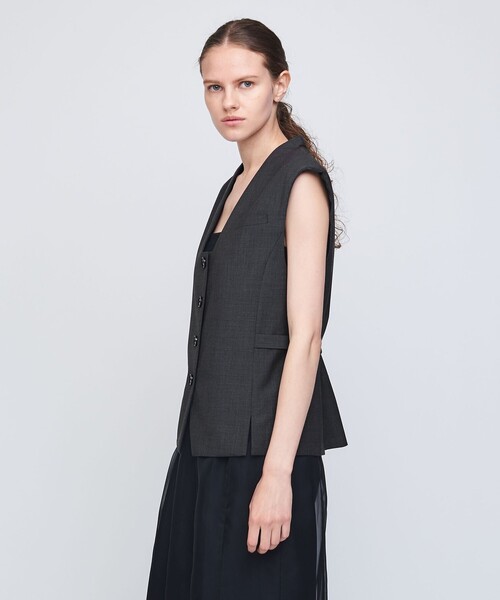 AEWEN MATOPH（イウエン マトフ）の「＜AEWEN MATOPH＞TRO ベスト（ベスト・レディース・モカ/ダークグレー・FREE）」の2枚目の写真