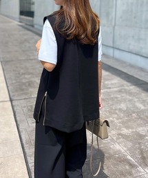 Emma Taylor（エマテイラー）の「ゴールド釦ジレ（ベスト）」 - WEAR
