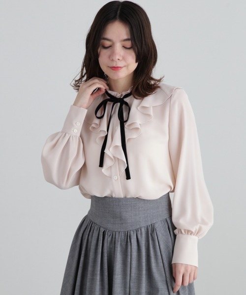 JILL STUART(ジルスチュアート)の「◆ジョーゼットフリルカラーブラウス(シャツ/ブラウス・レディース・ホワイト/ピンク・MEDIUM/SMALL)」の2枚目の写真