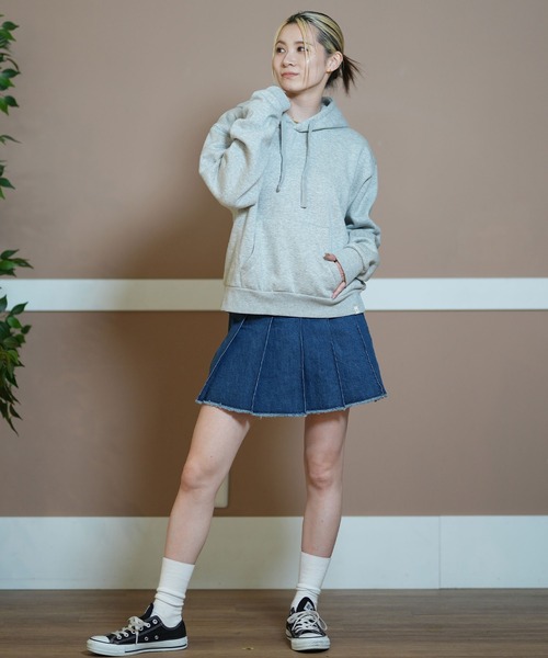 ムラサキスポーツ(ムラサキスポーツ)の「RIKKA FEMME/リッカファム パーカー ショート丈パーカー RF24FW24(パーカー・レディース・オレンジ/グレー/オフホワイト・FREE)」の12枚目の写真