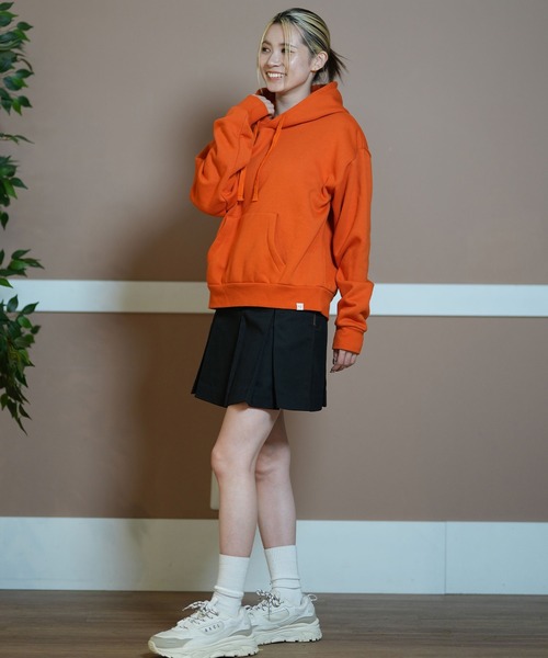 ムラサキスポーツ(ムラサキスポーツ)の「RIKKA FEMME/リッカファム パーカー ショート丈パーカー RF24FW24(パーカー・レディース・オレンジ/グレー/オフホワイト・FREE)」の19枚目の写真