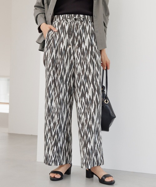 Elura（エルーラ）の「＜レギュラー／低身長サイズ＞リラックス柄ワイドパンツ/140938（その他パンツ・レディース・ネイビー/ブラック/ダークブラウン・LARGE/MEDIUM）」の4枚目の写真