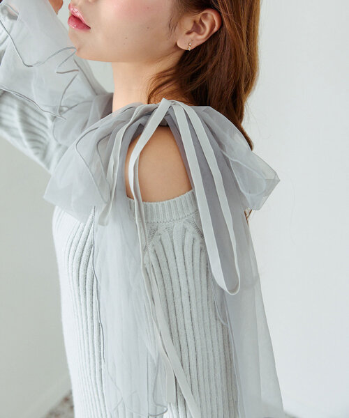 OLIVE des OLIVE（オリーブデオリーブ）の「肩リボンニットミニワンピ（ワンピース・レディース・サックスブルー/トップグレー/オフホワイト・FREE）」の3枚目の写真