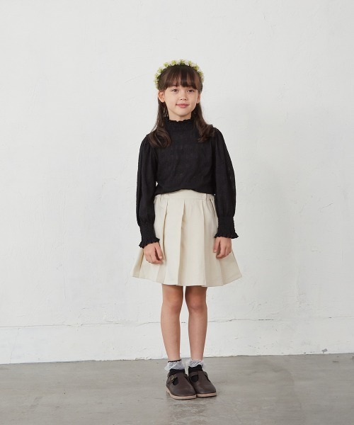 riziere（リジェール）の「フラワーレースシャーリングカラープルオーバー(MOMとお揃い)（シャツ/ブラウス・キッズ・アイボリー/ブラック・90/100/110/120/130/140/150）」の5枚目の写真