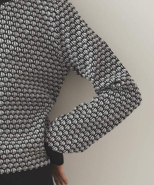 OPAQUE.CLIP（オペークドットクリップ）の「◆幾何学柄ジャカード ニットカーディガン【洗濯機洗い可/抗ピル】（カーディガン/ボレロ・レディース・キャメル/ホワイト系1・40/38/42）」の15枚目の写真